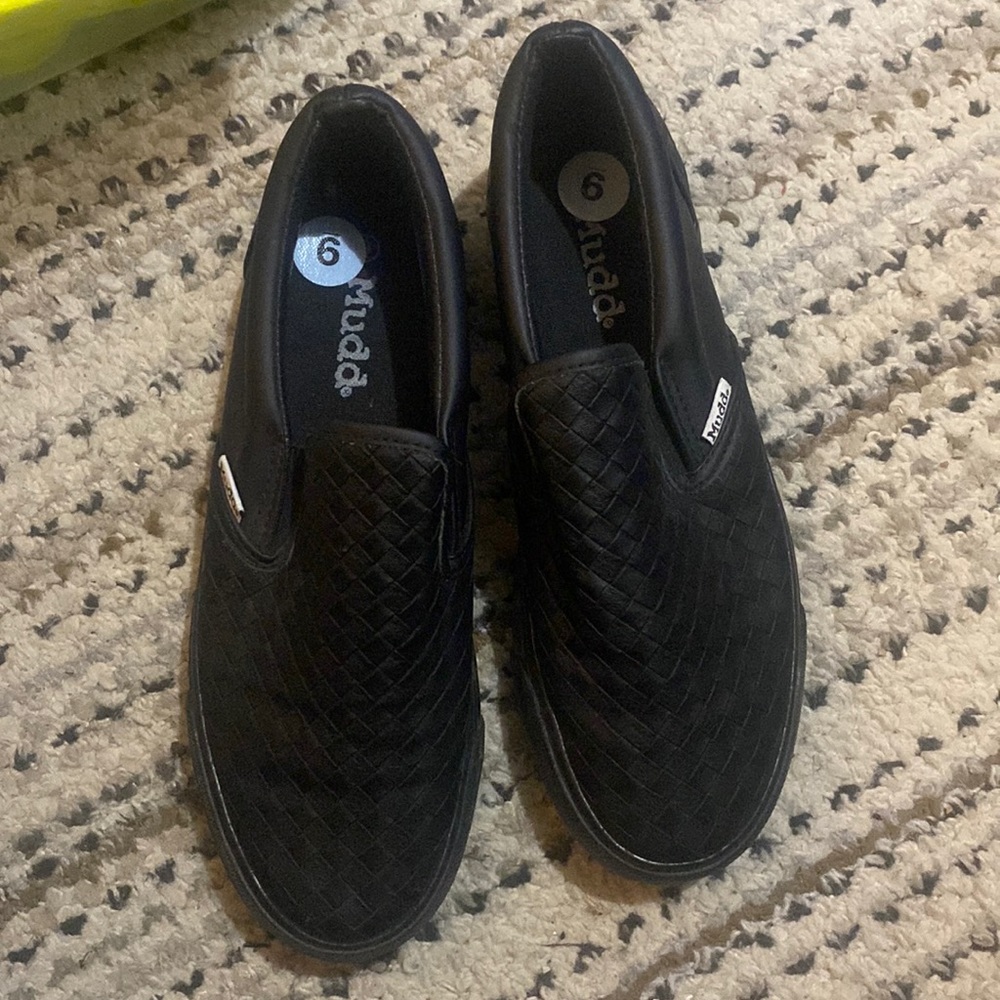 ❌SOLD❌ Black Slide on shoes